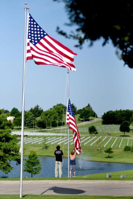 Dallas-Fort Worth National Cemetery to hold Veterans Day ceremony Monday – Dallas News