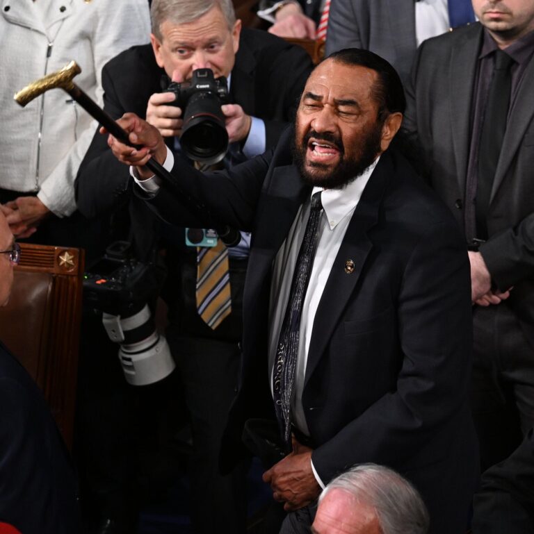 What Rep. Al Green said before he was kicked out of Trump’s speech to Congress – Dallas News