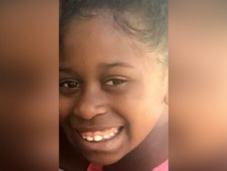 Teen girls charged with murder in downtown Dallas shooting – CBS News