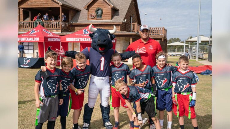 Houston Texans, Dallas Cowboys lead flag football pilot and championship launch in El Paso – USA TODAY High School Sports