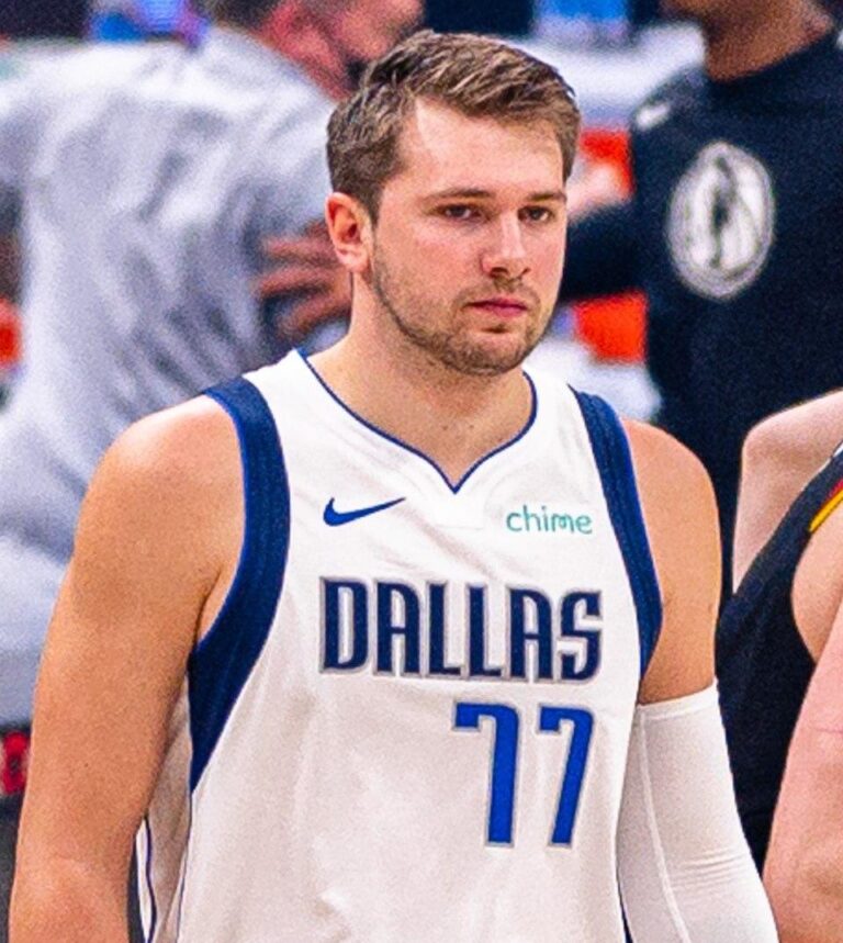 Lakers vs. Mavericks takeaways: Luka Doncic lights up former team in return to Dallas – USA Today