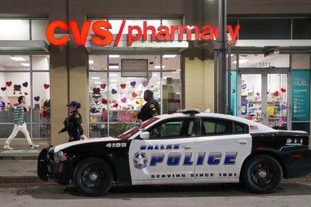 2 teens charged with capital murder in fatal shooting of CVS security guard in Dallas – USA Today