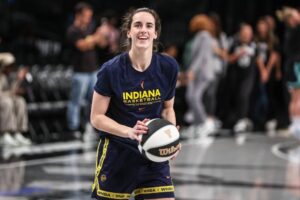 Caitlin Clark was excluded from the US Olympic team for political reasons, says Arike Ogunbowale – MARCA