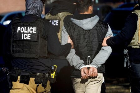 ICE arrests immigrants at Dallas courthouse amid new deportation tactic – CBS News