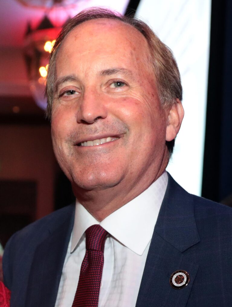 Texas AG Ken Paxton launches investigation into USA Fencing after competitor takes knee – NBC 5 Dallas-Fort Worth