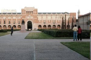 These 5 Texas universities rank among top 100 US News best colleges for 2025. See list – Austin American-Statesman