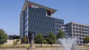 Financial services firm moving Dallas office from Comerica Bank Tower to newly renovated building – The Business Journals