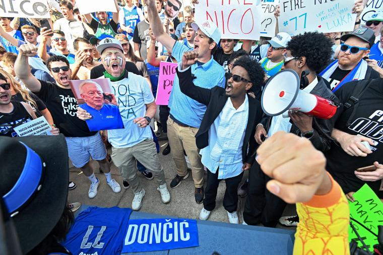 Dallas Mavericks fans react to Luka Doncic, Anthony Davis trade: ‘No longer a fan’ – Austin American-Statesman