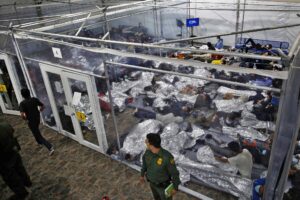 Migrant children trickle into Dallas convention center as administration races to accommodate kids – CNN