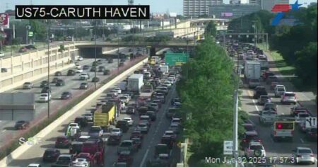 Southbound lanes of U.S. 75 in Dallas reopen after closure due to fatal shooting – Dallas News