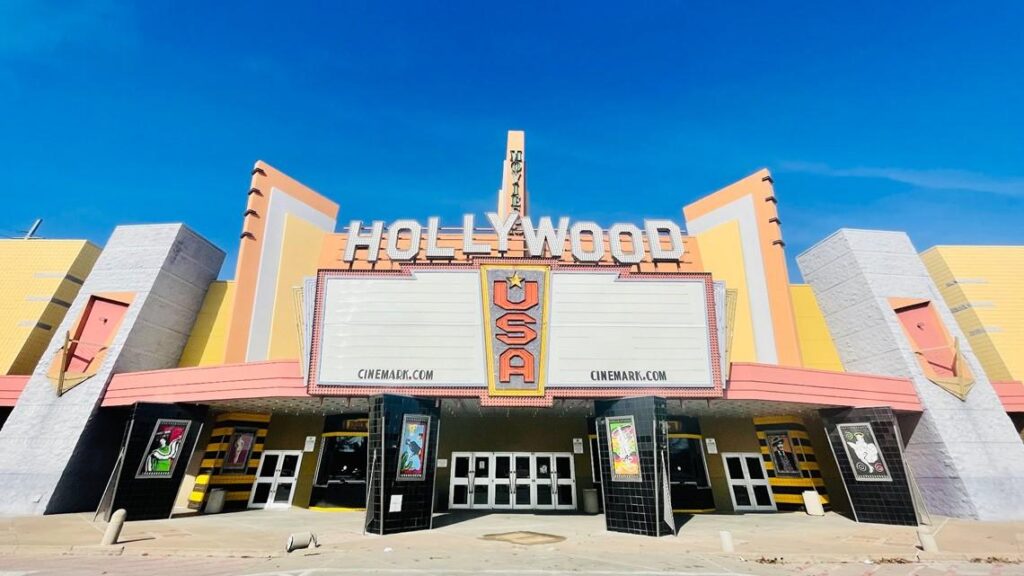 The last dollar movie theater in Greater Dallas has closed – WFAA