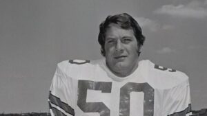 DD Lewis: Dallas Cowboys linebacker, Mississippi State football star from Knoxville, TN – Knoxville News Sentinel