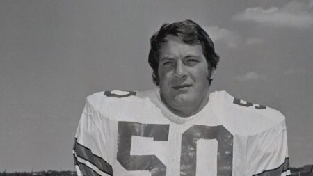 DD Lewis: Dallas Cowboys linebacker, Mississippi State football star from Knoxville, TN – Knoxville News Sentinel