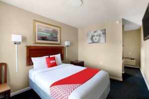 Oyo hotel chain headquartered in Dallas lays off majority of its U.S. workers – Dallas News