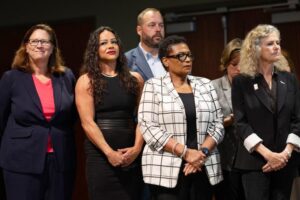 Texas Democrats plan winner-take-all fundraiser for primary opponents – USA Today
