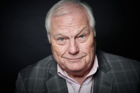 Dallas Sportscaster Dale Hansen Delivers Powerful and Emotional Response to Florida School Shooting Watch Dallas sportscaster Dale Hansen’s emotional take on Florida school shooting – USA Today