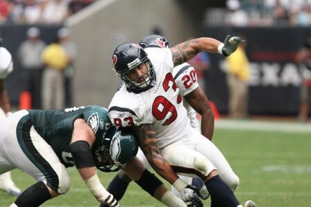 Houston Texans at Dallas Cowboys: Predictions, picks and odds for NFL Week 14 matchup – USA Today