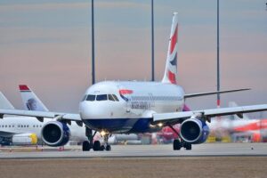 O’Hare, Midway Among 40 US Airports Targeted for Flight Cuts Due to Government Shutdown – WTTW News